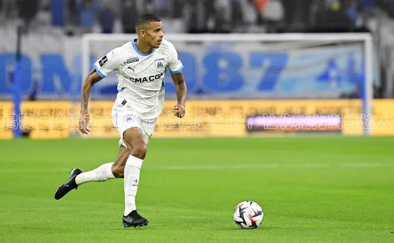 ag九游会j9官方网站j9观星盘揭秘足球运动员如何塑造黄金身材，让你成为训练达人